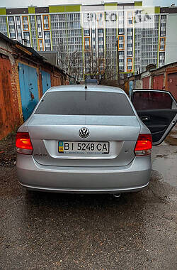 Седан Volkswagen Polo 2014 в Полтаве