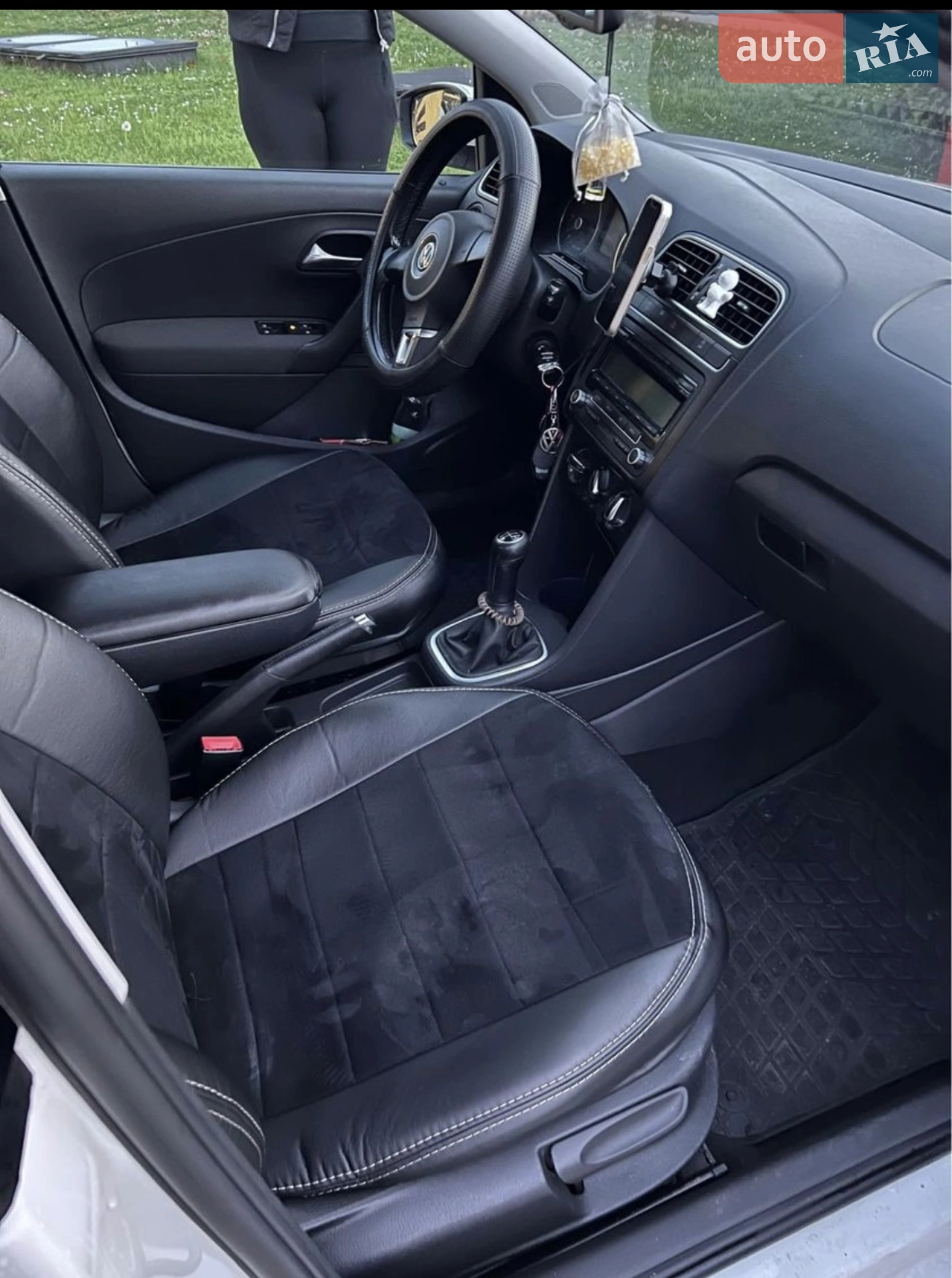 2010 Volkswagen Polo - мініатюра 2