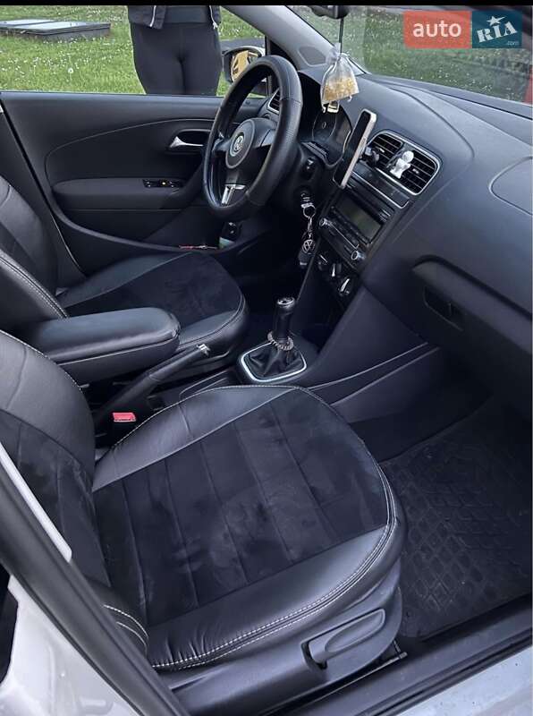 Хэтчбек Volkswagen Polo 2010 в Ужгороде фото 2 Хэтчбек Volkswagen Polo 2010 в Ужгороде
