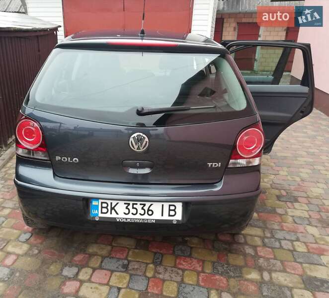 Хетчбек Volkswagen Polo 2005 в Рівному