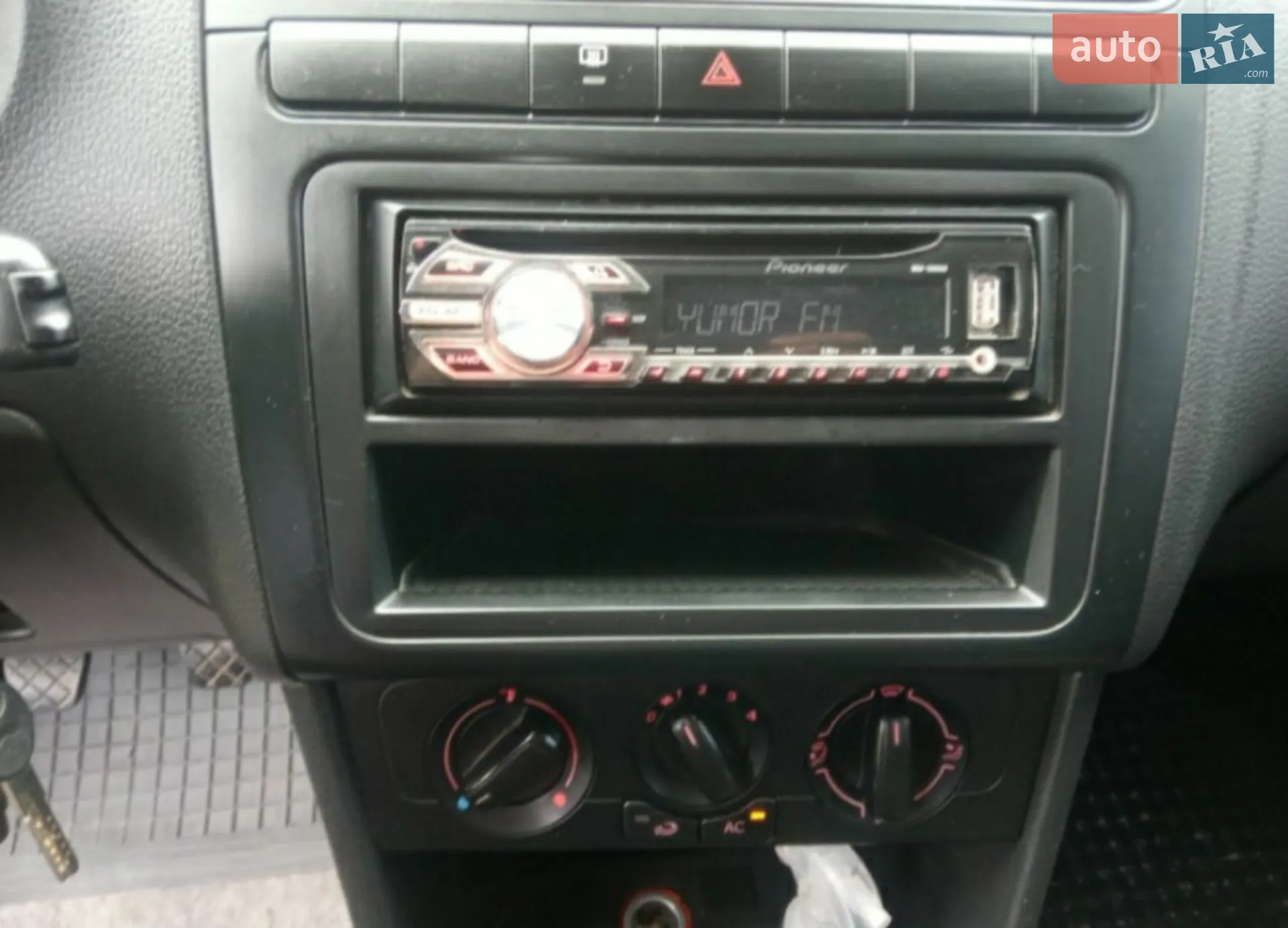 2013 Volkswagen Polo - мініатюра 19