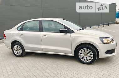 Седан Volkswagen Polo 2014 в Одессе