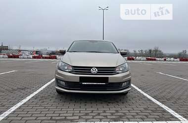 Седан Volkswagen Polo 2017 в Виннице
