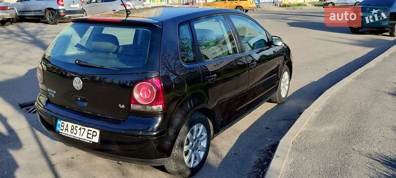 Хетчбек Volkswagen Polo 2005 в Кропивницькому