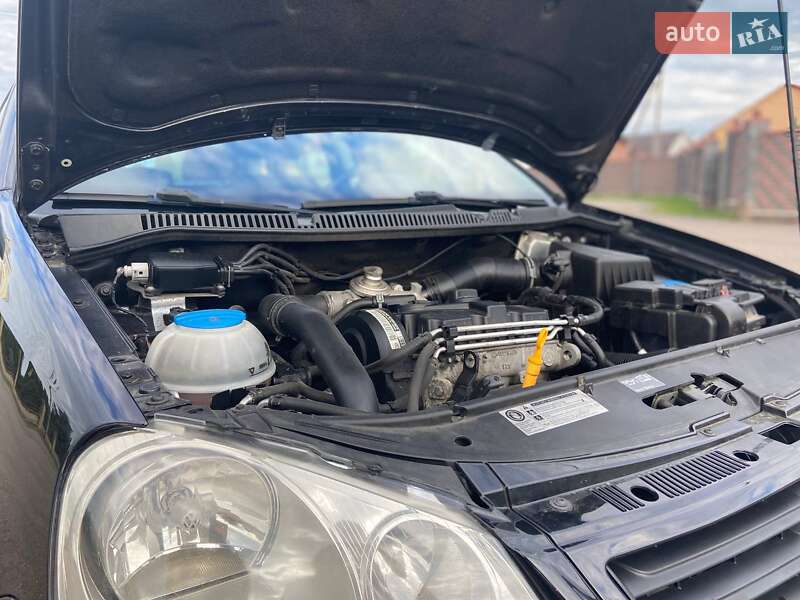 Хэтчбек Volkswagen Polo 2009 в Костополе