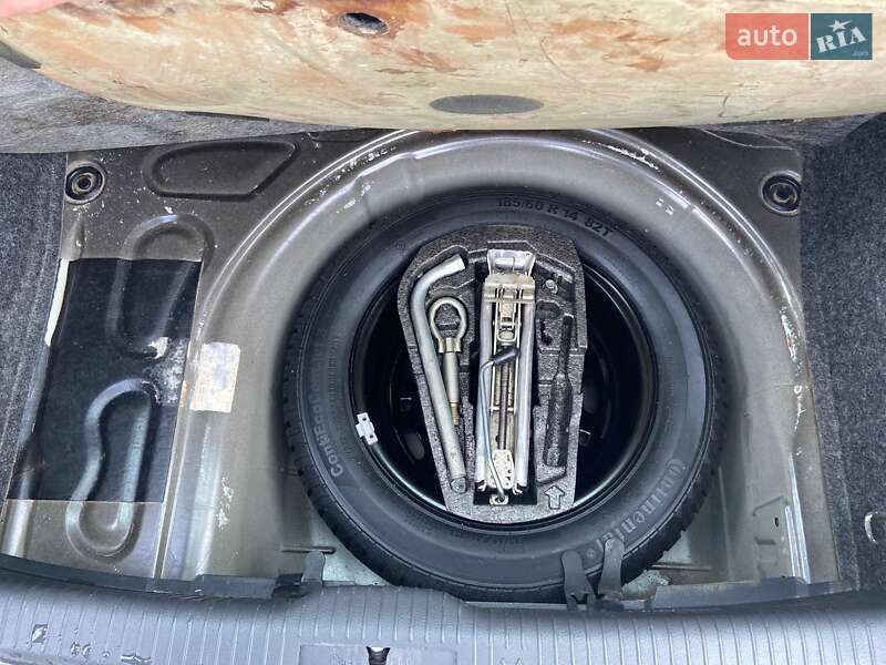 Хэтчбек Volkswagen Polo 2009 в Костополе