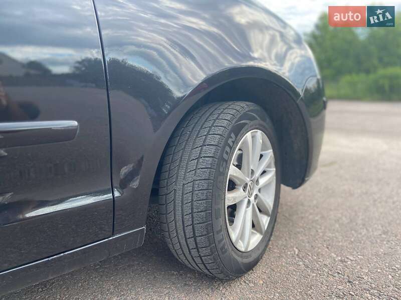 Хэтчбек Volkswagen Polo 2009 в Костополе