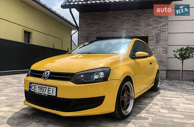 Хэтчбек Volkswagen Polo 2011 в Черновцах