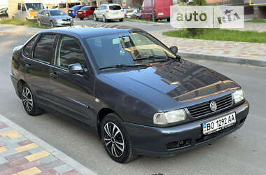 Седан Volkswagen Polo 2001 в Тернополе