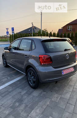Хэтчбек Volkswagen Polo 2010 в 