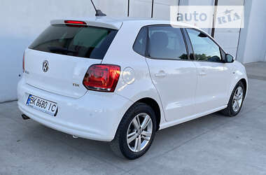 Хетчбек Volkswagen Polo 2014 в 