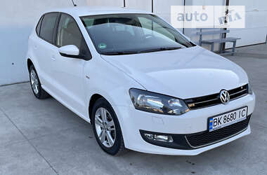 Хетчбек Volkswagen Polo 2014 в 