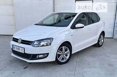 Хетчбек Volkswagen Polo 2014 в 