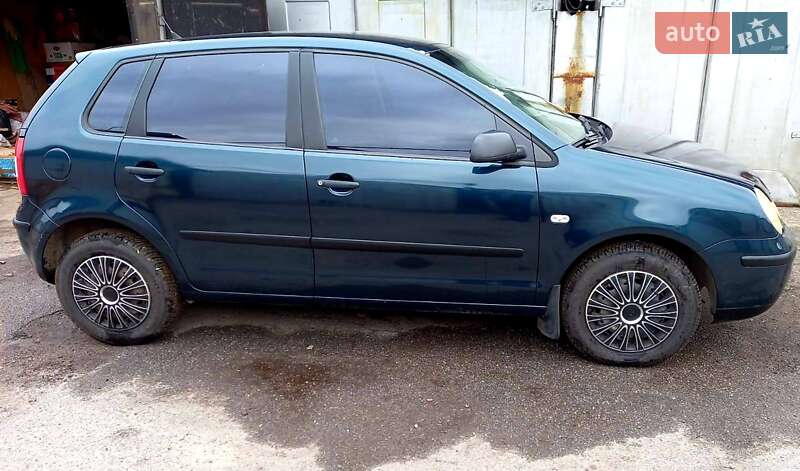 Хетчбек Volkswagen Polo 2004 в Києві