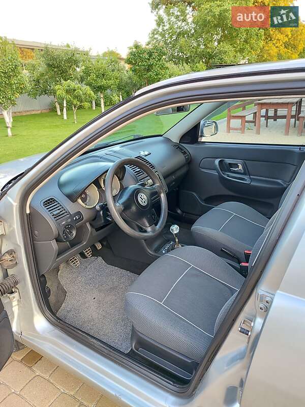 Седан Volkswagen Polo 2001 в Тернополе