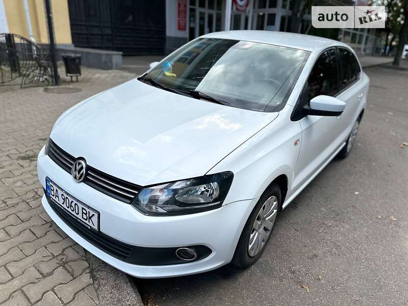 Седан Volkswagen Polo 2014 в Николаеве