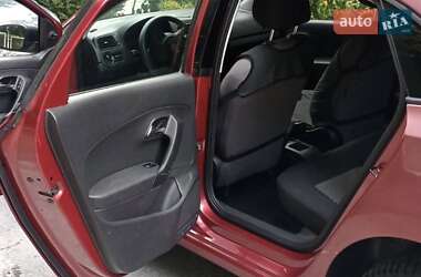 Седан Volkswagen Polo 2013 в Ровно