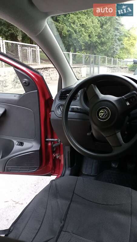 Седан Volkswagen Polo 2013 в Ровно фото 6 Седан Volkswagen Polo 2013 в Ровно