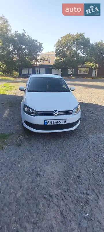 Седан Volkswagen Polo 2012 в 