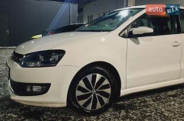 Хэтчбек Volkswagen Polo 2014 в 