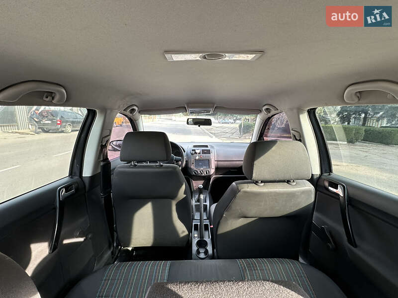 Хэтчбек Volkswagen Polo 2005 в Могилев-Подольске