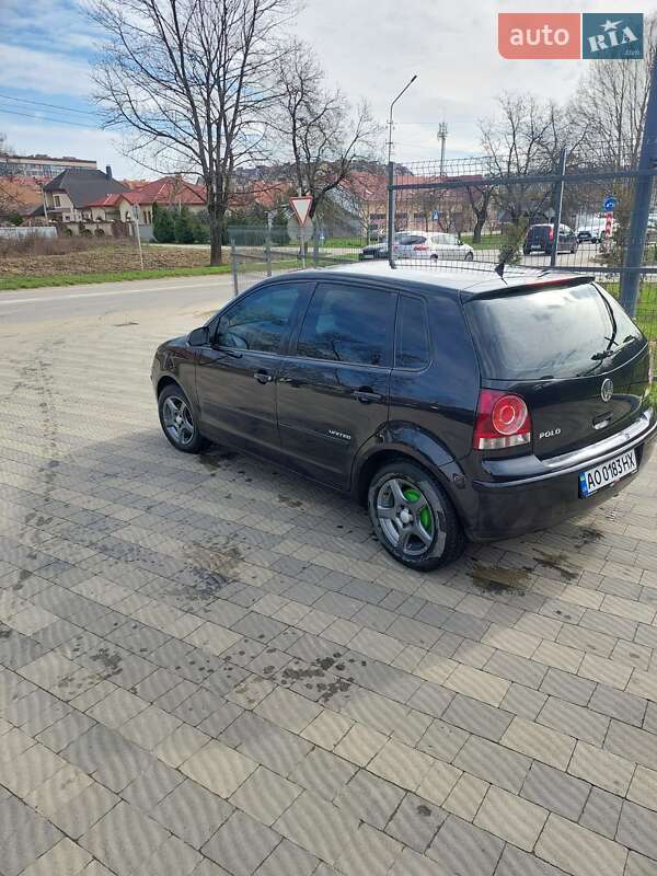 Хетчбек Volkswagen Polo 2008 в Ужгороді