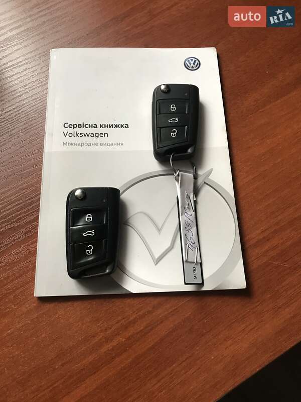 Хэтчбек Volkswagen Polo 2016 в Луцке