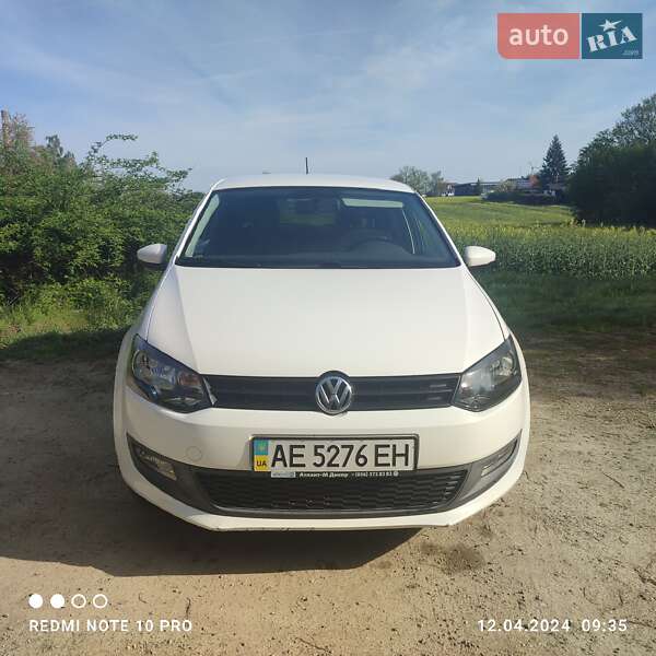 Хэтчбек Volkswagen Polo 2010 в Ужгороде