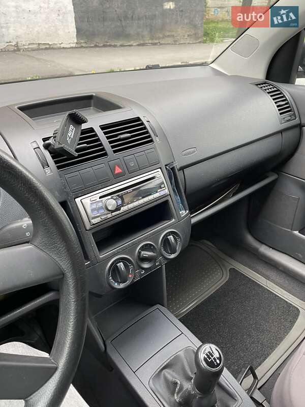 Хэтчбек Volkswagen Polo 2003 в Харькове