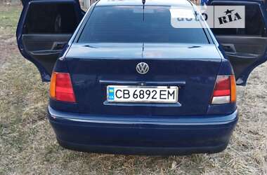 Седан Volkswagen Polo 1999 в Козельце