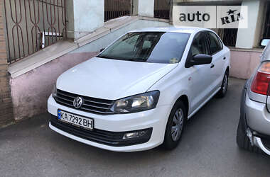 Седан Volkswagen Polo 2016 в Киеве