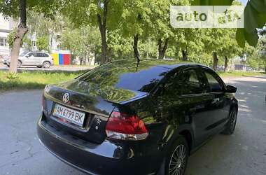 Седан Volkswagen Polo 2013 в Звягелі