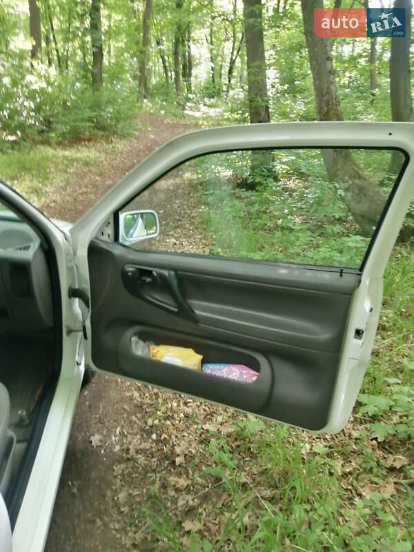 Хэтчбек Volkswagen Polo 1998 в Каменец-Подольском