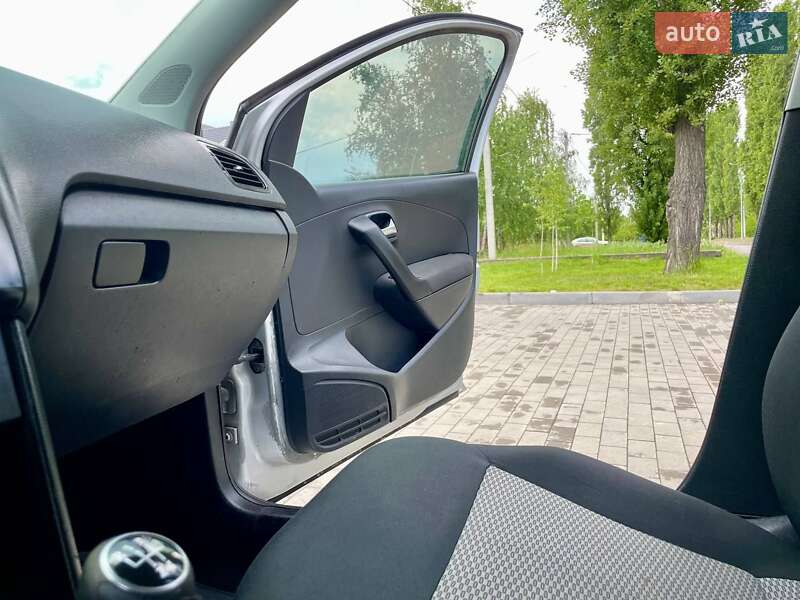 Хэтчбек Volkswagen Polo 2011 в Кременчуге