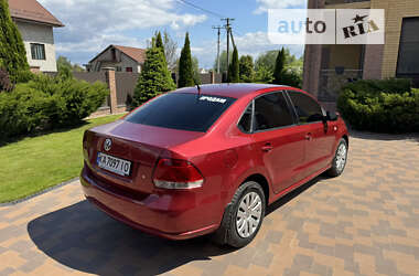 Седан Volkswagen Polo 2014 в Барышевке