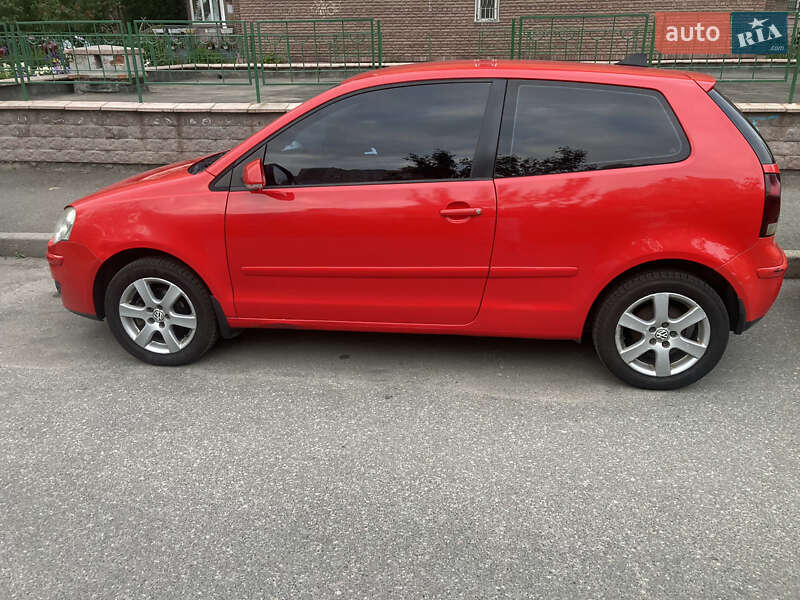 Хэтчбек Volkswagen Polo 2008 в Киеве