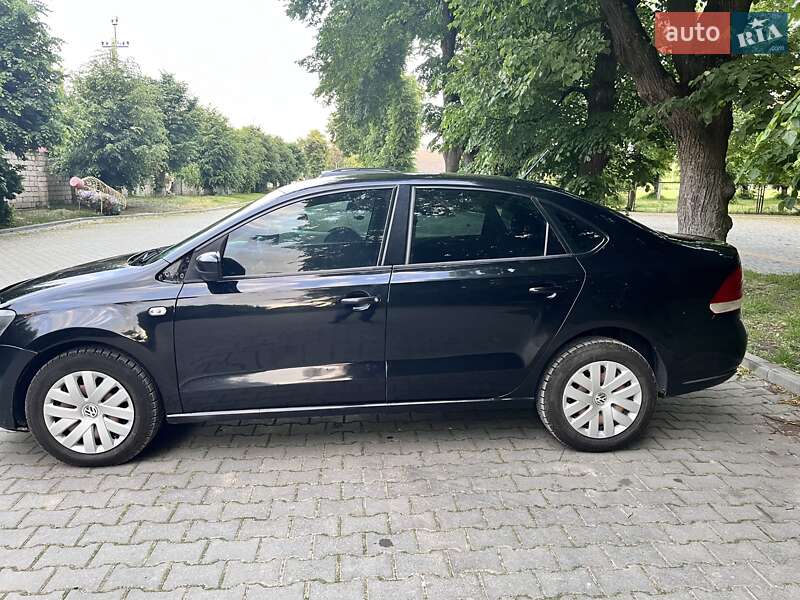 Седан Volkswagen Polo 2013 в Сокирянах