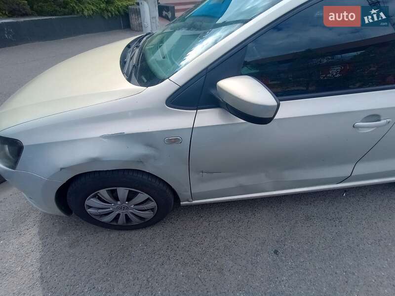 Седан Volkswagen Polo 2011 в Киеве