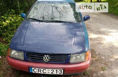 Седан Volkswagen Polo 1994 в Житомире