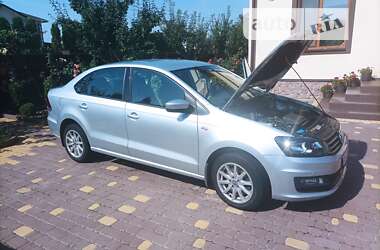 Седан Volkswagen Polo 2017 в Житомире