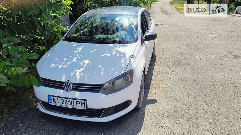 Седан Volkswagen Polo 2013 в Кагарлику