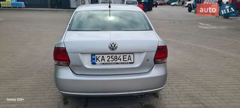 Седан Volkswagen Polo 2013 в Киеве