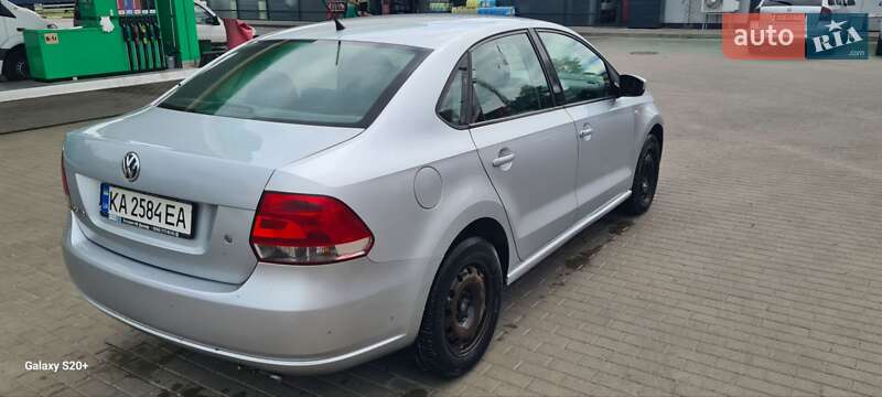 Седан Volkswagen Polo 2013 в Киеве