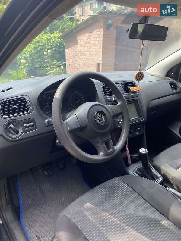 Седан Volkswagen Polo 2011 в Кобеляках