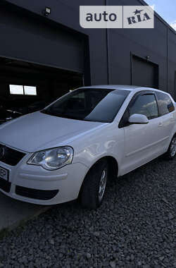 Хэтчбек Volkswagen Polo 2006 в Черновцах