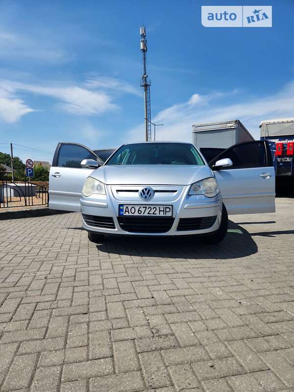 Хетчбек Volkswagen Polo 2008 в Мукачевому