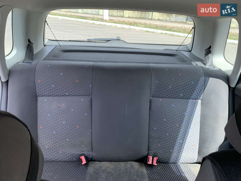 Хэтчбек Volkswagen Polo 2004 в Великодолинском фото 22 Хэтчбек Volkswagen Polo 2004 в Великодолинском