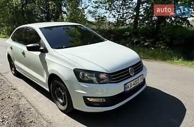 Седан Volkswagen Polo 2016 в Києві