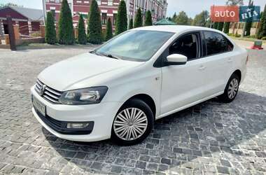 Седан Volkswagen Polo 2016 в Киеве