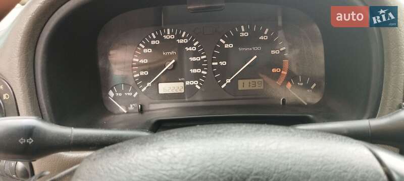 Хэтчбек Volkswagen Polo 1996 в Подольске